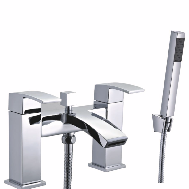 Flow Curve Bath Mixer - Chrome