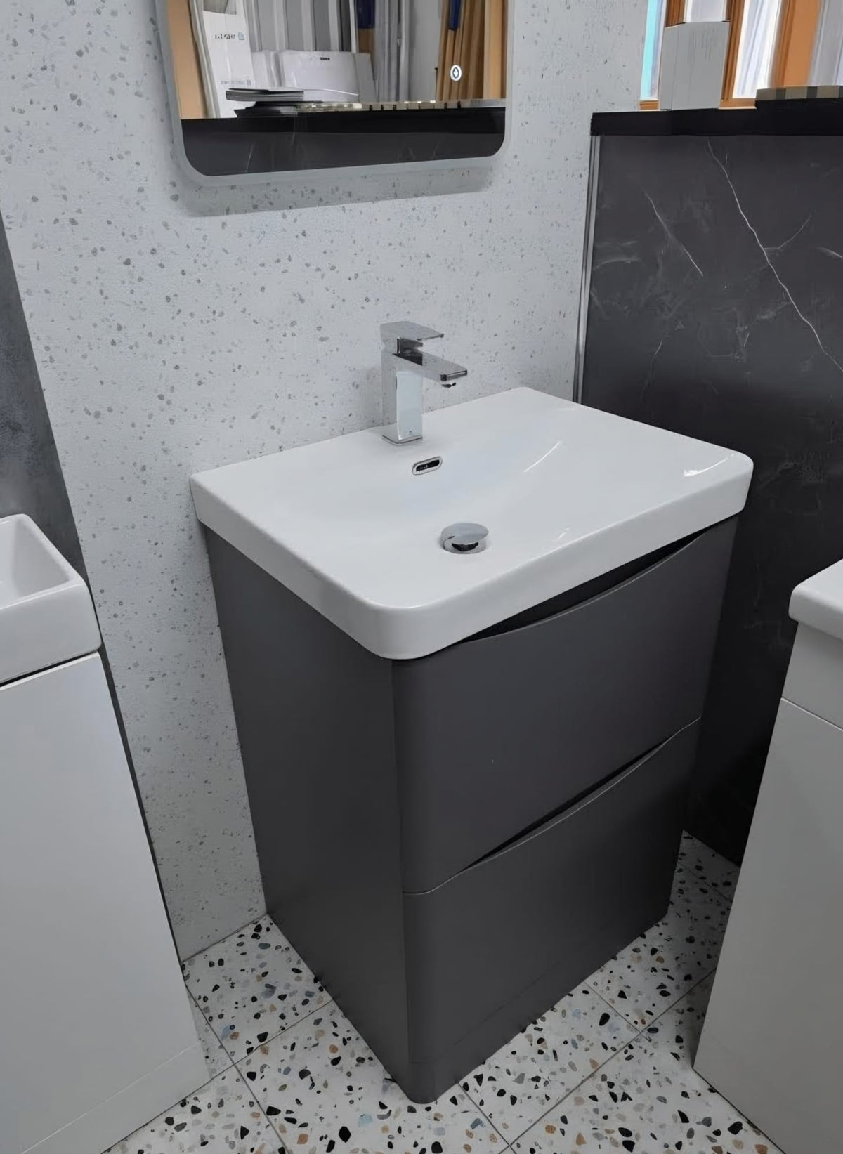 Onda 600mm Floorstanding Vanity Unit & Basin - Anthracite